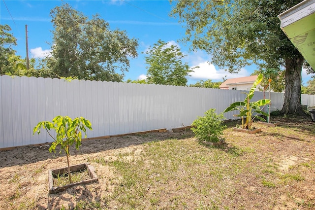 416 E Seminole Ave, Lake Wales, FL 33853 - view of fenced backyard