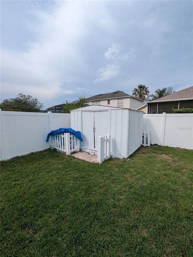 5921 Lake Champlain Dr, Orlando, FL 32829 - view of yard