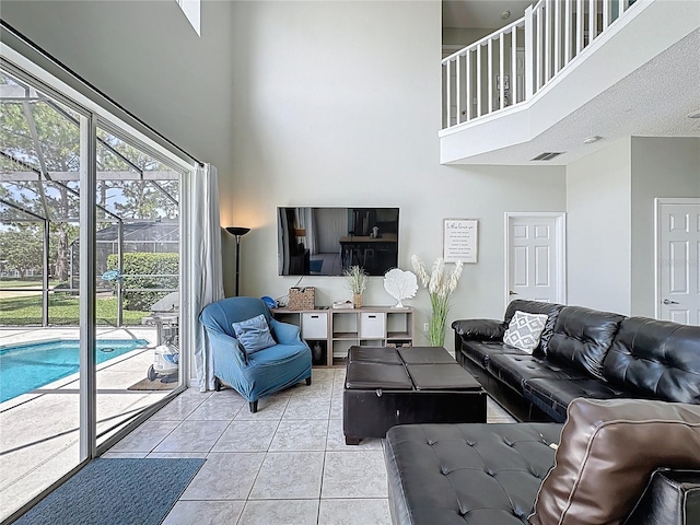 1426 Park Park, Haines City, FL 33844 - tiled living room with a high ceiling