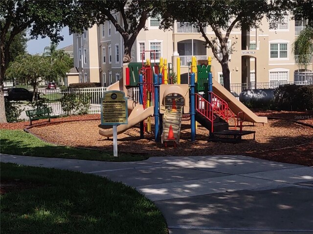 8101 Coconut Palm Way Unit 303, Kissimmee, FL 34747 - view of communal playground