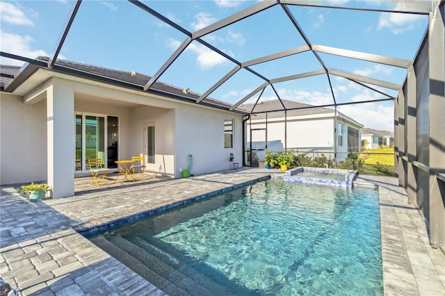 11330 Burgundy Dr, Venice, FL 34293 - outdoor pool with a hot tub and a patio area