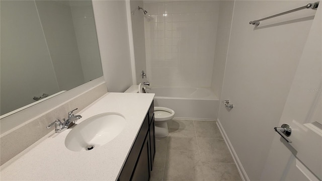 443 Cool Summer Ln, Davenport, FL 33837 - bathroom featuring toilet, vanity, shower / washtub combination, and baseboards