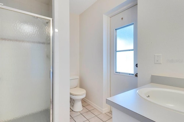 6555 Bay Tree Ct, Saint Cloud, FL 34771 - full bathroom featuring a shower stall, plenty of natural light, and toilet