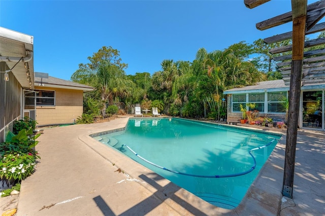 1096 Dyson Dr, Winter Springs, FL 32708 - outdoor pool featuring a patio