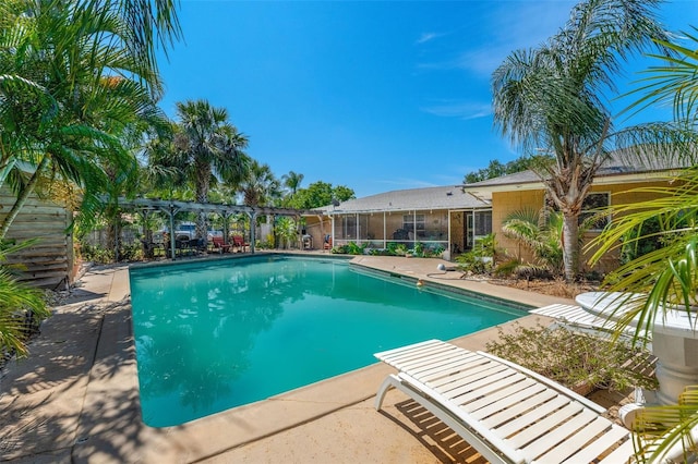 1096 Dyson Dr, Winter Springs, FL 32708 - outdoor pool featuring a pergola and a patio area