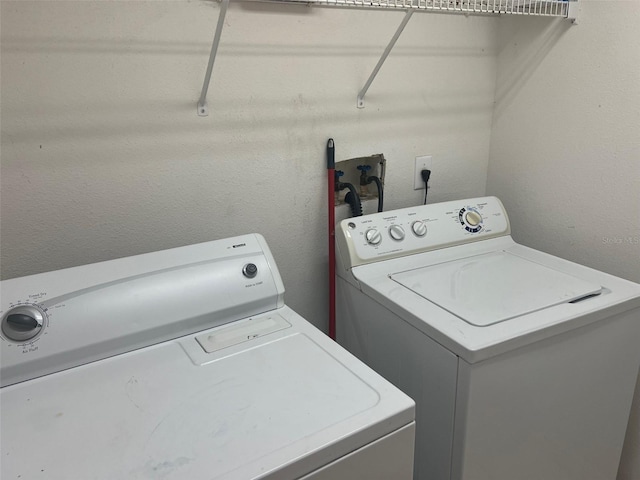 123 S Roma Way, Kissimmee, FL 34746 - washroom with separate washer and dryer