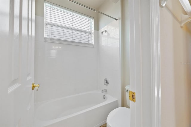 7740 Linkside Loop, Reunion, FL 34747 - full bath with toilet and shower / tub combination