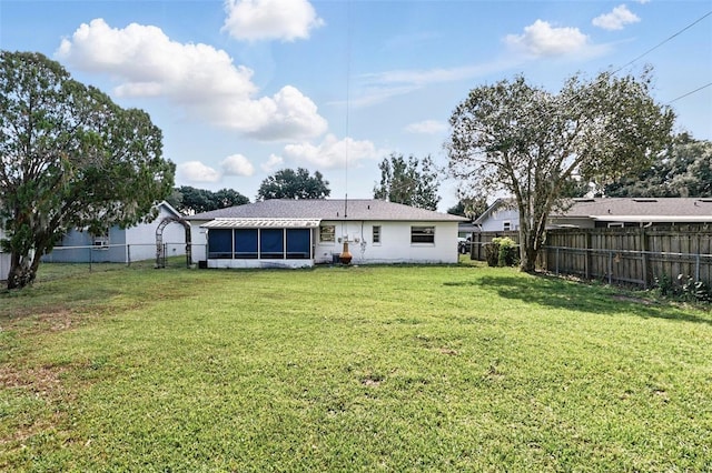 412 Georgia Ave, Saint Cloud, FL 34769 - back of property with a sunroom