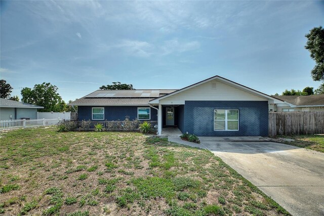 31 Lake Link Cir SE, Winter Haven, FL 33884 - photo 1