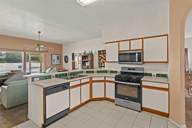 906 Berwick Dr, Davenport, FL 33897 - photo 17