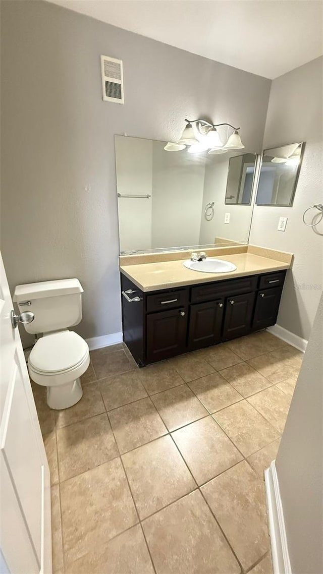 4728 Walden Cir Unit 32, Orlando, FL 32811 - bathroom with vanity and tile patterned floors