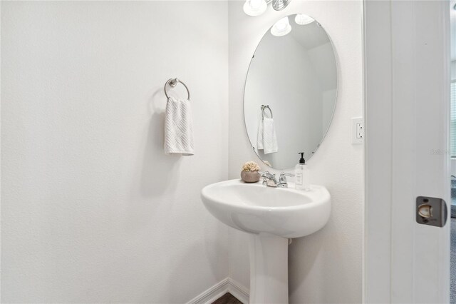 955 Grandin St, Davenport, FL 33837 - view of bathroom