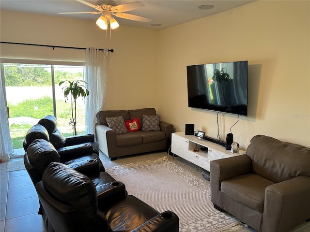 3476 Yarian Dr, Haines City, FL 33844 - tiled living room featuring a ceiling fan