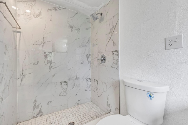 600 Regency Way, Kissimmee, FL 34758 - bathroom featuring toilet and a marble finish shower