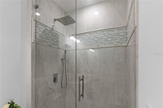 17795 Blazing Star Cir, Clermont, FL 34714 - full bath featuring a stall shower