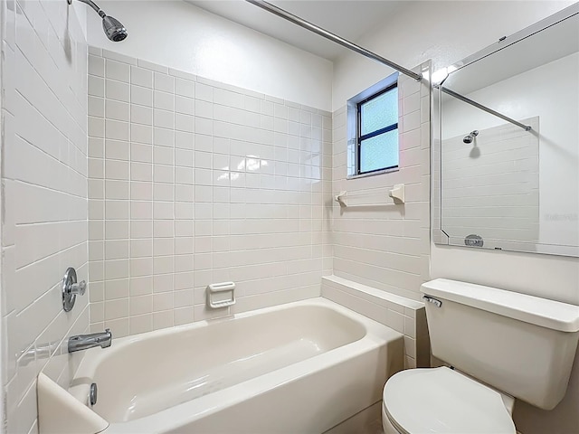 5452 Higgins Way, Orlando, FL 32808 - bathroom with toilet and shower / washtub combination