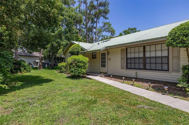 4307 Oak Ct, Saint Cloud, FL 34769 - view of grassy yard