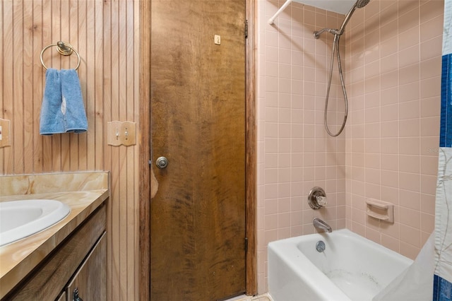 4307 Oak Ct, Saint Cloud, FL 34769 - full bath featuring tub / shower combination and vanity