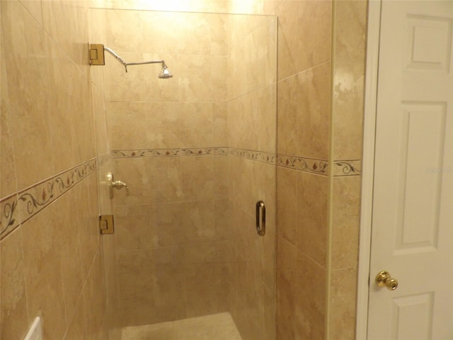 3074 Bay Laurel Cir N, Kissimmee, FL 34744 - bathroom featuring a shower stall