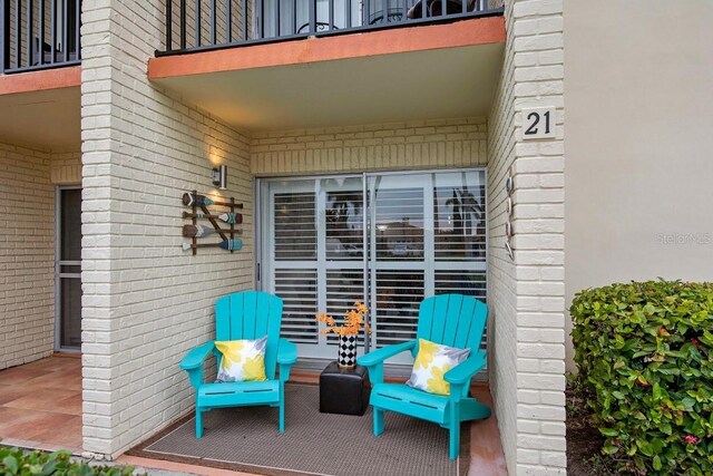 10365 Paradise Blvd Unit 21, Treasure Island, FL 33706 - photo 2