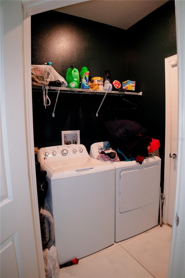 153 Taft Dr, Davenport, FL 33837 - laundry room with separate washer and dryer