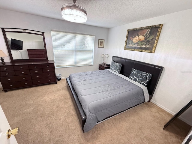 324 Palermo St, Davenport, FL 33897 - bedroom featuring carpet and a textured ceiling