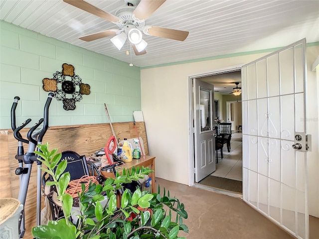 624 Royal Palm Dr, Kissimmee, FL 34743 - view of sunroom