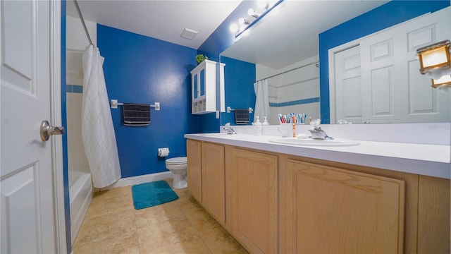2851 Granada Blvd, Kissimmee, FL 34746 - bathroom featuring double vanity and shower / tub combo with curtain