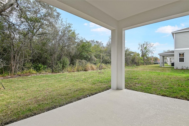 565 Summit River Dr, Apopka, FL 32712 - view of grassy yard featuring a patio area