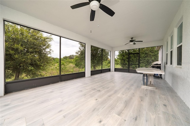 205 Lakeshore Dr, Davenport, FL 33837 - unfurnished sunroom with ceiling fan and healthy amount of natural light