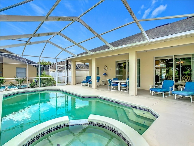 116 Westport Ln, Davenport, FL 33896 - view of swimming pool with a patio area, a pool with connected hot tub, and a lanai
