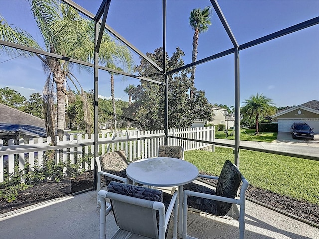 107 Amaca Ln, Davenport, FL 33897 - view of sunroom