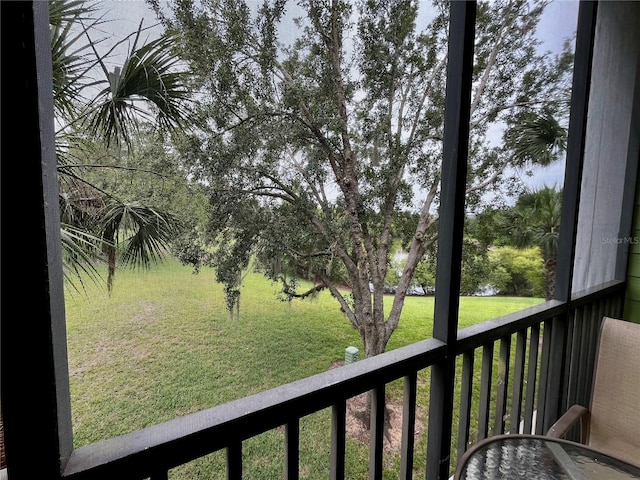 1106 Gran Bahama Blvd Unit 1106, Davenport, FL 33897 - view of grassy yard with a balcony