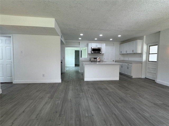 793 N Kentucky Ave, Umatilla, FL 32784 - photo 8