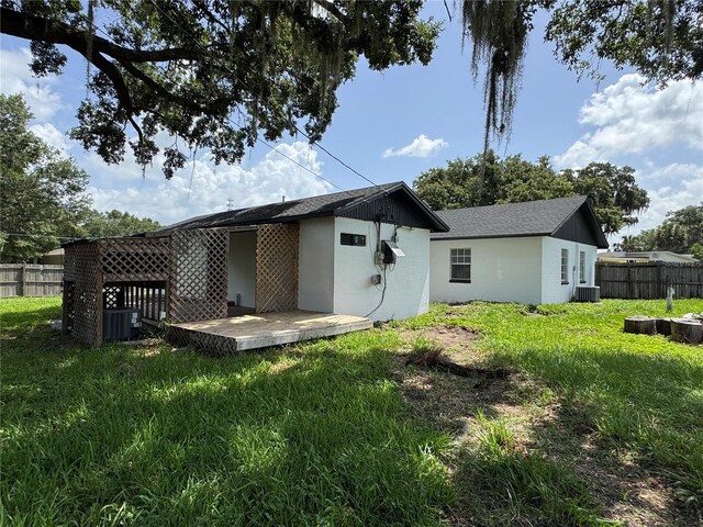 793 N Kentucky Ave, Umatilla, FL 32784 - photo 20