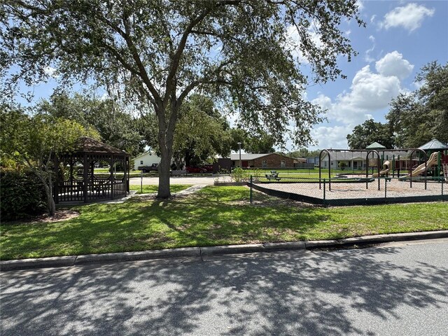 793 N Kentucky Ave, Umatilla, FL 32784 - photo 23