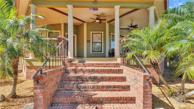 822 W Patterson St, Lakeland, FL 33803 - property entrance featuring covered porch and a ceiling fan