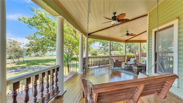 822 W Patterson St, Lakeland, FL 33803 - porch with a ceiling fan