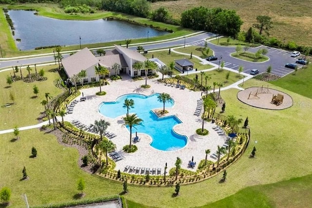 4492 Bluff Oak Loop, Kissimmee, FL 34746 - aerial view of a pool area and a large body of water