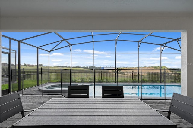 2176 Lelani Cir, Davenport, FL 33897 - view of swimming pool featuring an in-ground hot tub, a lanai, and a patio