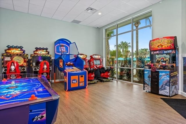 2176 Lelani Cir, Davenport, FL 33897 - rec room featuring wood finished floors