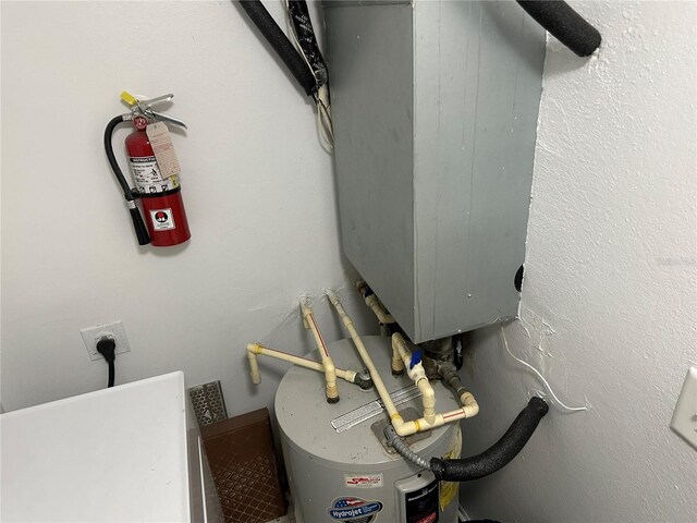 3301 Soho St Unit 104, Orlando, FL 32835 - utilities featuring water heater