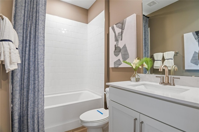 222 Thornberry Way, Palm Coast, FL 32164 - full bathroom featuring vanity and shower / tub combo with curtain