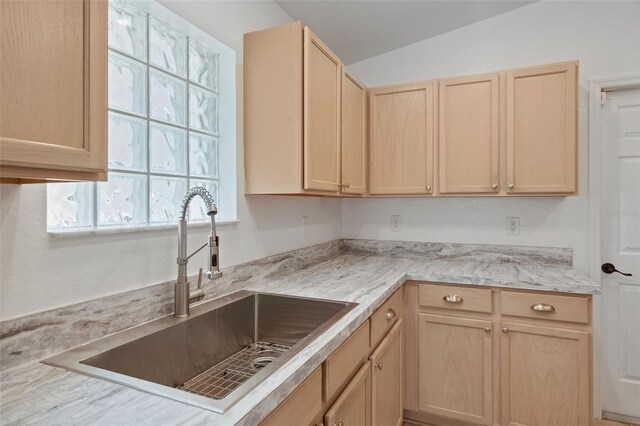 307 Balmoral Ct, Davenport, FL 33896 - photo 11