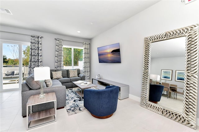7770 Sandy Ridge Dr Unit 142, Kissimmee, FL 34747 - tiled living area with recessed lighting and baseboards