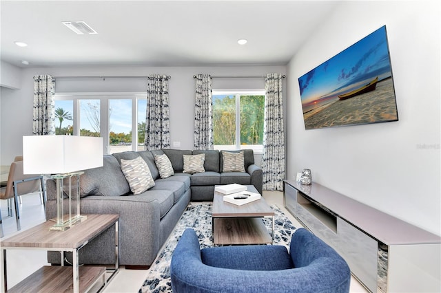 7770 Sandy Ridge Dr Unit 142, Kissimmee, FL 34747 - living area featuring recessed lighting