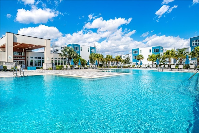 7770 Sandy Ridge Dr Unit 142, Kissimmee, FL 34747 - view of community pool