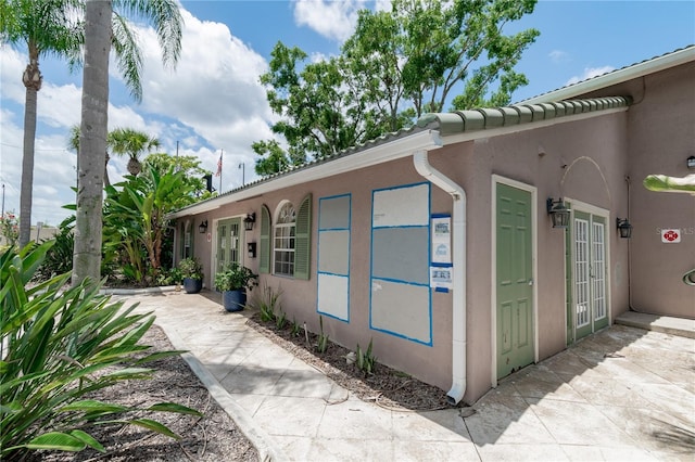 139 Oyster Bay Cir Unit 200, Altamonte Springs, FL 32701 - view of side of home featuring stucco siding