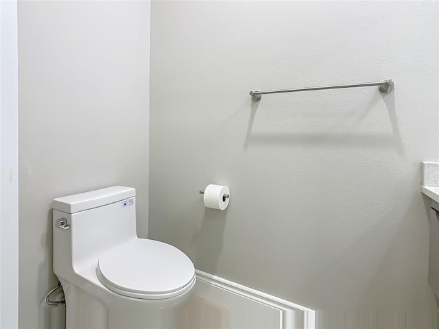 1870 Brentwood Ct, Davenport, FL 33837 - bathroom with vanity and toilet