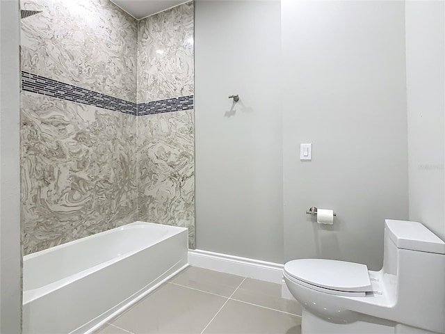 1870 Brentwood Ct, Davenport, FL 33837 - full bathroom featuring tile patterned floors, toilet, and baseboards